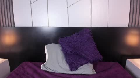 Liz  online show from January 22, 12:49 pm