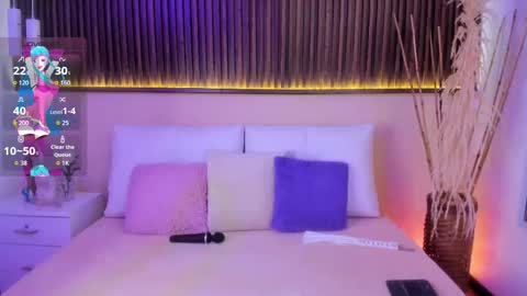    online show from March 6, 10:17 pm