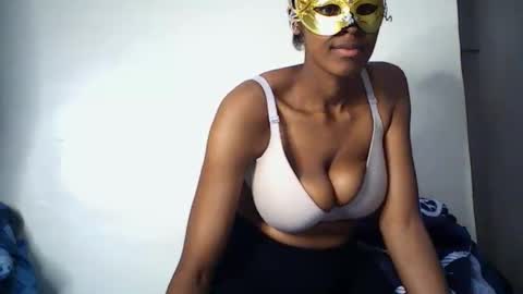 liz_lovie online show from May 23, 6:34 pm