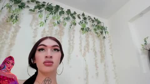 Snapshot of liz_lunaa chatting on July 17, 7:08 pm Liz Luna online show from July 17, 7:08 pm