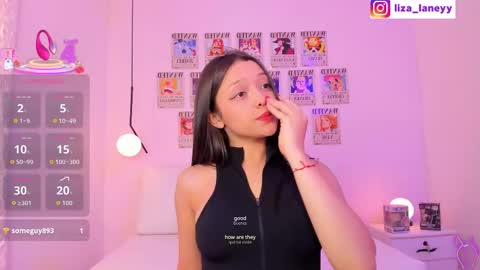 Snapshot of liza_bennet chatting on November 16, 2:33 pm Liza online show from November 16, 2:33 pm