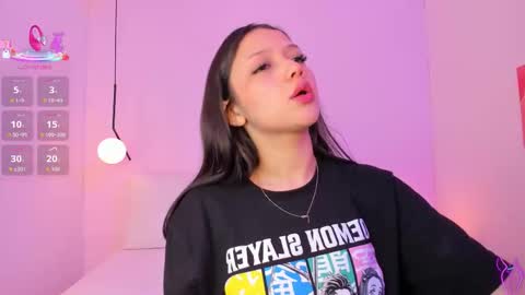 Snapshot of liza_bennet chatting on February 11, 3:33 am Liza online show from February 11, 3:33 am