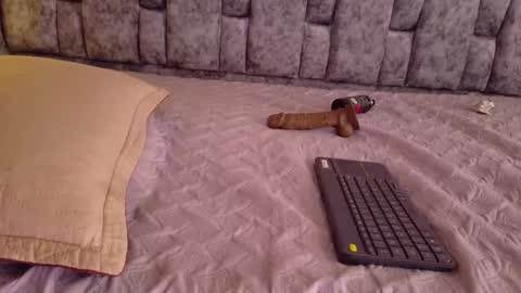  LIZBETH ROSS  online show from January 5, 5:27 pm