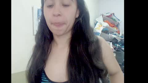 Snapshot of lizz1305 chatting on December 2, 2:30 pm lizz1305 online show from December 2, 2:30 pm