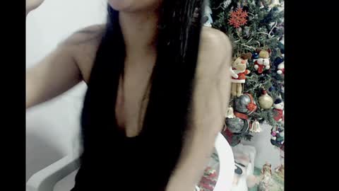 Snapshot of lizz1305 chatting on December 18, 3:55 pm lizz1305 online show from December 18, 3:55 pm