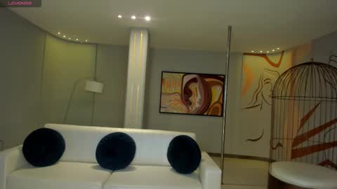 Lizzi  online show from November 12, 8:19 pm