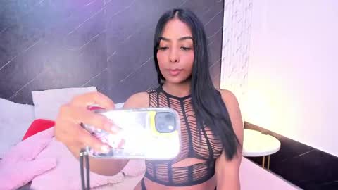 I am Lizz online show from June 4, 12:22 pm