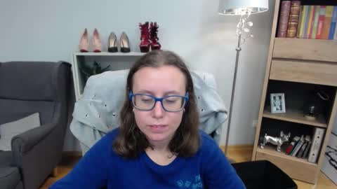 Lizzy online show from October 20, 4:35 am