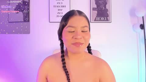 lizzyponcee online show from February 12, 8:31 am