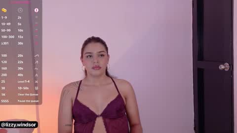 lizzywindsor online show from February 11, 12:10 pm