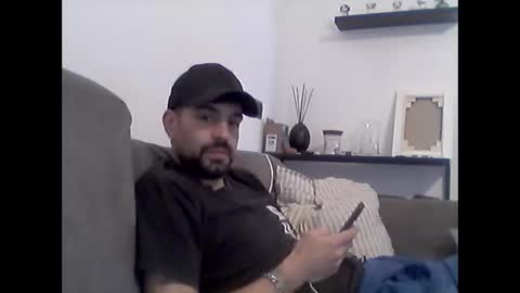 Snapshot of lnnc50 chatting on April 11, 3:27 pm lnnc50 online show from April 11, 3:27 pm