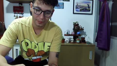 Snapshot of lobomx19 chatting on December 24, 2:43 am Lobo online show from December 24, 2:43 am