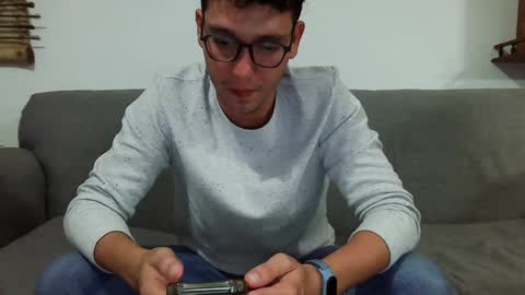 Snapshot of lobomx19 chatting on December 31, 3:34 am Lobo online show from December 31, 3:34 am