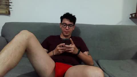 Snapshot of lobomx19 chatting on January 31, 2:26 am Lobo online show from January 31, 2:26 am