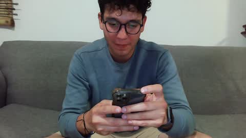 Snapshot of lobomx19 chatting on February 1, 2:37 am Lobo online show from February 1, 2:37 am