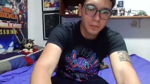 Snapshot of lobomx19 chatting on September 13, 1:16 am Lobo online show from September 13, 1:16 am