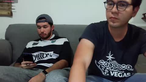 Snapshot of lobomx19 chatting on October 28, 3:32 am Lobo online show from October 28, 3:32 am