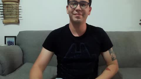 Lobo online show from April 6, 11:05 pm