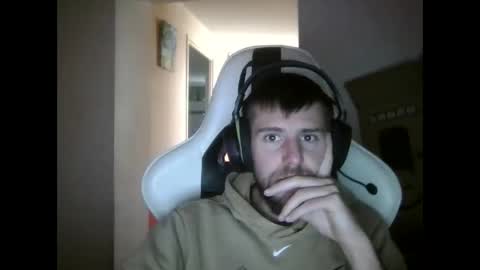 lobo online show from October 1, 12:11 pm