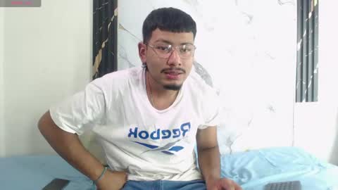 logan_black496030 online show from July 16, 4:24 pm