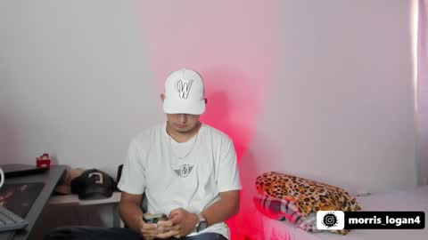Snapshot of logan_morris777 chatting on February 9, 9:28 pm Logan morris online show from February 9, 9:28 pm