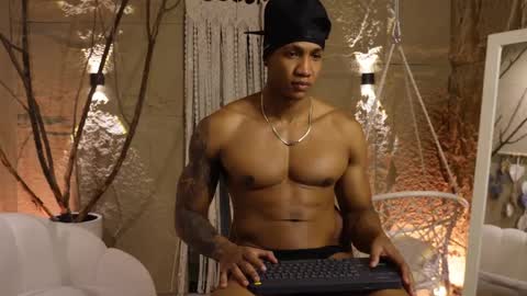 logan_varela online show from September 11, 12:49 pm