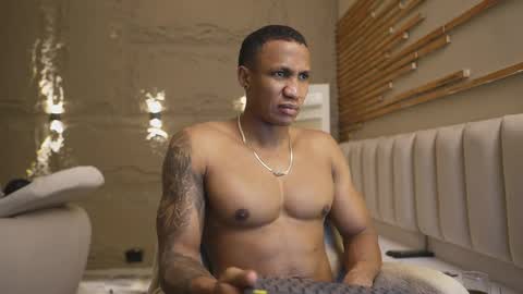 logan_varela online show from March 20, 2:11 pm