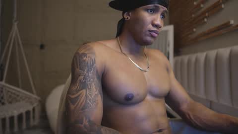 logan_varela online show from March 26, 1:49 pm