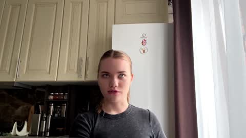 logancadarette online show from March 26, 10:54 am