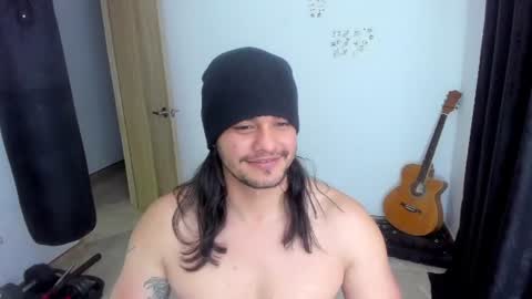 Snapshot of loganhot22 chatting on June 18, 9:14 am Logan online show from June 18, 9:14 am