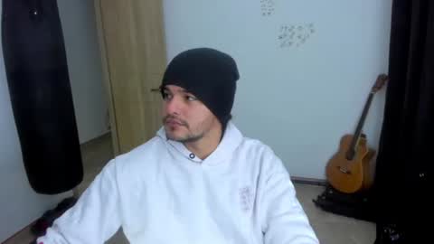 Snapshot of loganhot22 chatting on July 7, 4:48 am Logan online show from July 7, 4:48 am