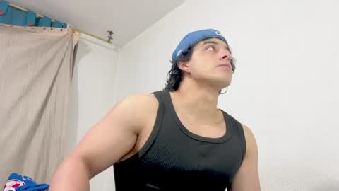 Snapshot of logann_x3 chatting on August 2, 5:28 am Logan online show from August 2, 5:28 am