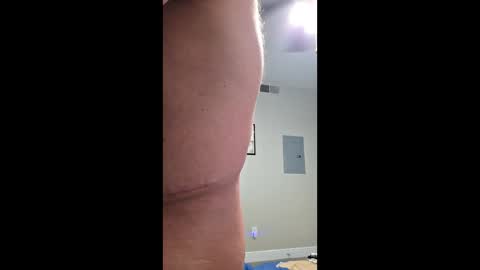 Snapshot of loganreaves69 chatting on April 25, 3:31 pm Logan Reaves online show from April 25, 3:31 pm