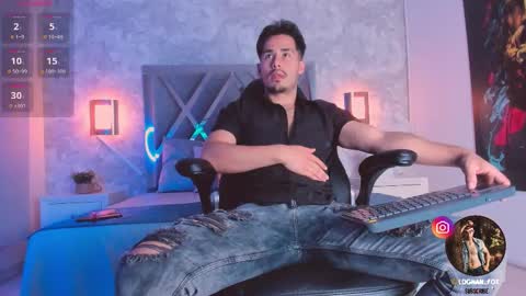 Snapshot of loghan_fox chatting on September 21, 3:41 am Loghan online show from September 21, 3:41 am