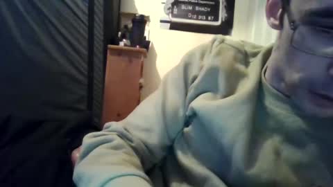 Snapshot of logmog chatting on December 25, 2:57 am Logmog online show from December 25, 2:57 am