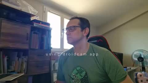 Snapshot of loic31_31 chatting on March 17, 12:19 pm loic31 online show from March 17, 12:19 pm