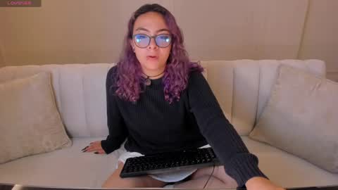 Snapshot of loiseharper chatting on May 1, 11:04 am Loise online show from May 1, 11:04 am