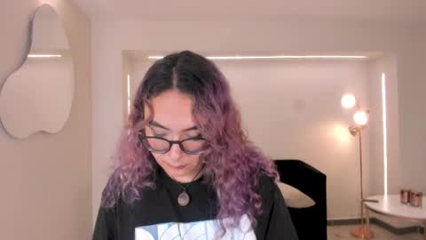 Snapshot of loiseharper chatting on May 16, 7:34 pm Loise online show from May 16, 7:34 pm