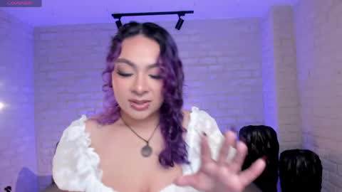 Snapshot of loiseharper chatting on May 28, 4:32 am Loise online show from May 28, 4:32 am