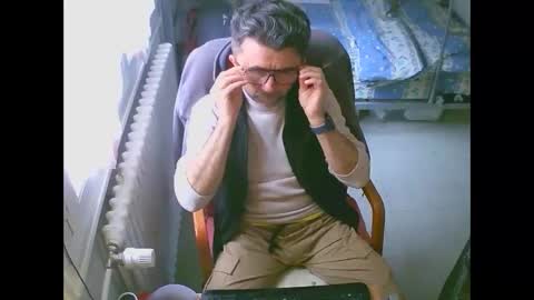 lokoum39 online show from March 11, 1:06 pm