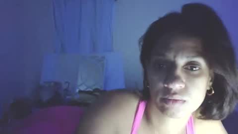 Snapshot of lola52990 chatting on October 13, 9:53 am Lola online show from October 13, 9:53 am