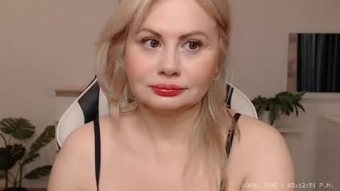  Lola  online show from October 7, 10:12 am