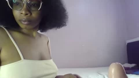 Lola Coco online show from April 9, 6:19 am