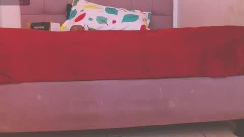 Snapshot of lola_wish chatting on October 25, 5:04 am lola_wish online show from October 25, 5:04 am