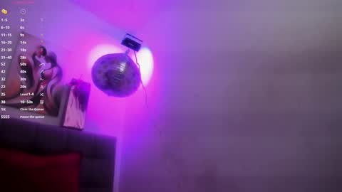 Snapshot of lola_wish chatting on November 18, 4:17 am lola_wish online show from November 18, 4:17 am