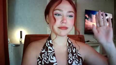 Snapshot of lolaamint_ chatting on June 13, 12:25 pm LolaaMint online show from June 13, 12:25 pm