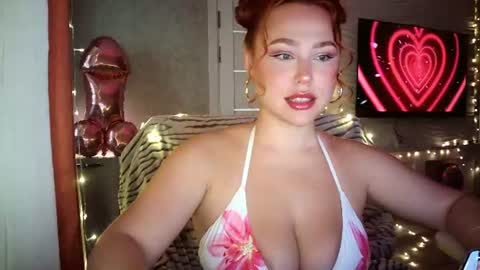 Snapshot of lolaamint_ chatting on July 25, 12:14 pm LolaaMint online show from July 25, 12:14 pm