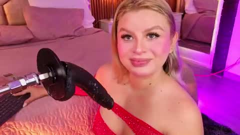 Lola Angel online show from June 15, 9:06 pm