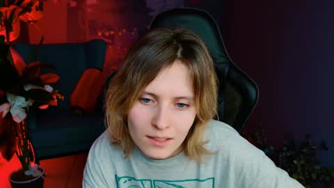 Snapshot of lolaasmus chatting on February 21, 7:54 pm I consider myself the god Loki but life just calls me LOL online show from February 21, 7:54 pm