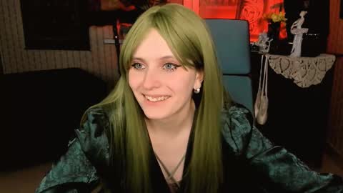 Snapshot of lolaasmus chatting on February 26, 7:49 pm I consider myself the god Loki but life just calls me LOL online show from February 26, 7:49 pm